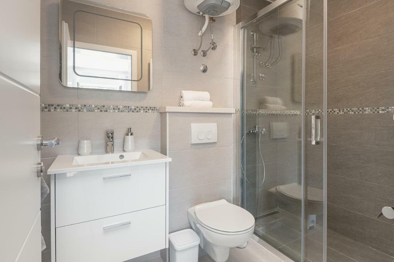 Apartments Lidija 챠브타트 외부 사진