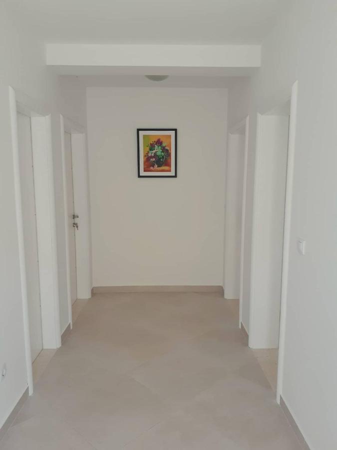 Apartments Lidija 챠브타트 외부 사진